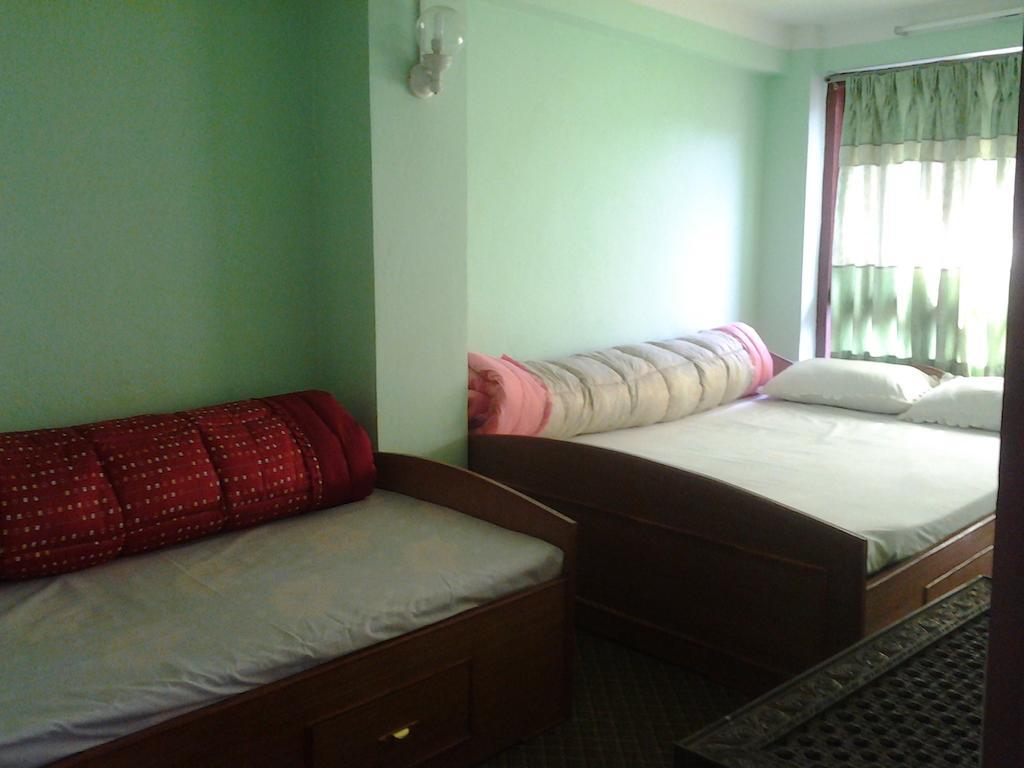 Ajima Guest House Bhatgoan Habitación foto