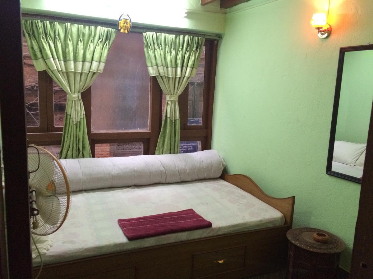 Ajima Guest House Bhatgoan Exterior foto